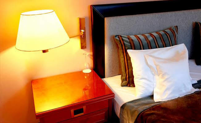 Regency 2* Porter